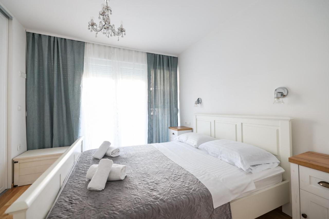 Two Bedroom Apartment With A Balcony Relja Zadar Exterior foto